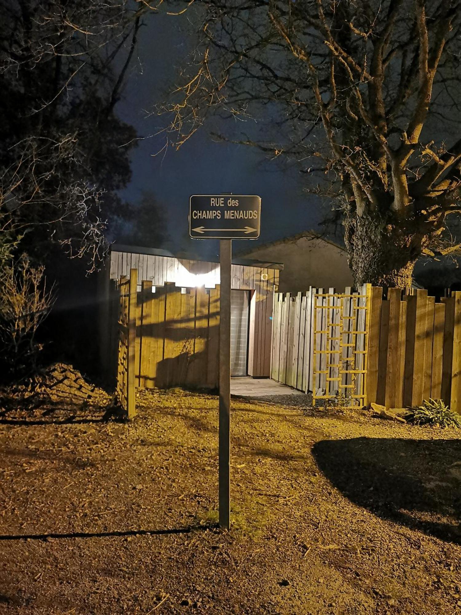 Au Poeme Du Chene, Logement Independant, Calme, Parking Gratuit Basse-Goulaine ภายนอก รูปภาพ